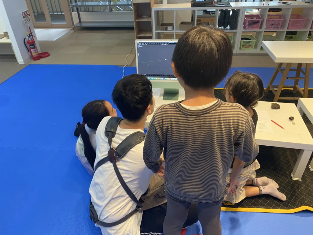 モデリングソフトで設計する子ども