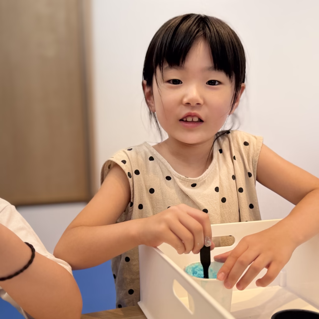 自分でつくったアイスは、格別のようです